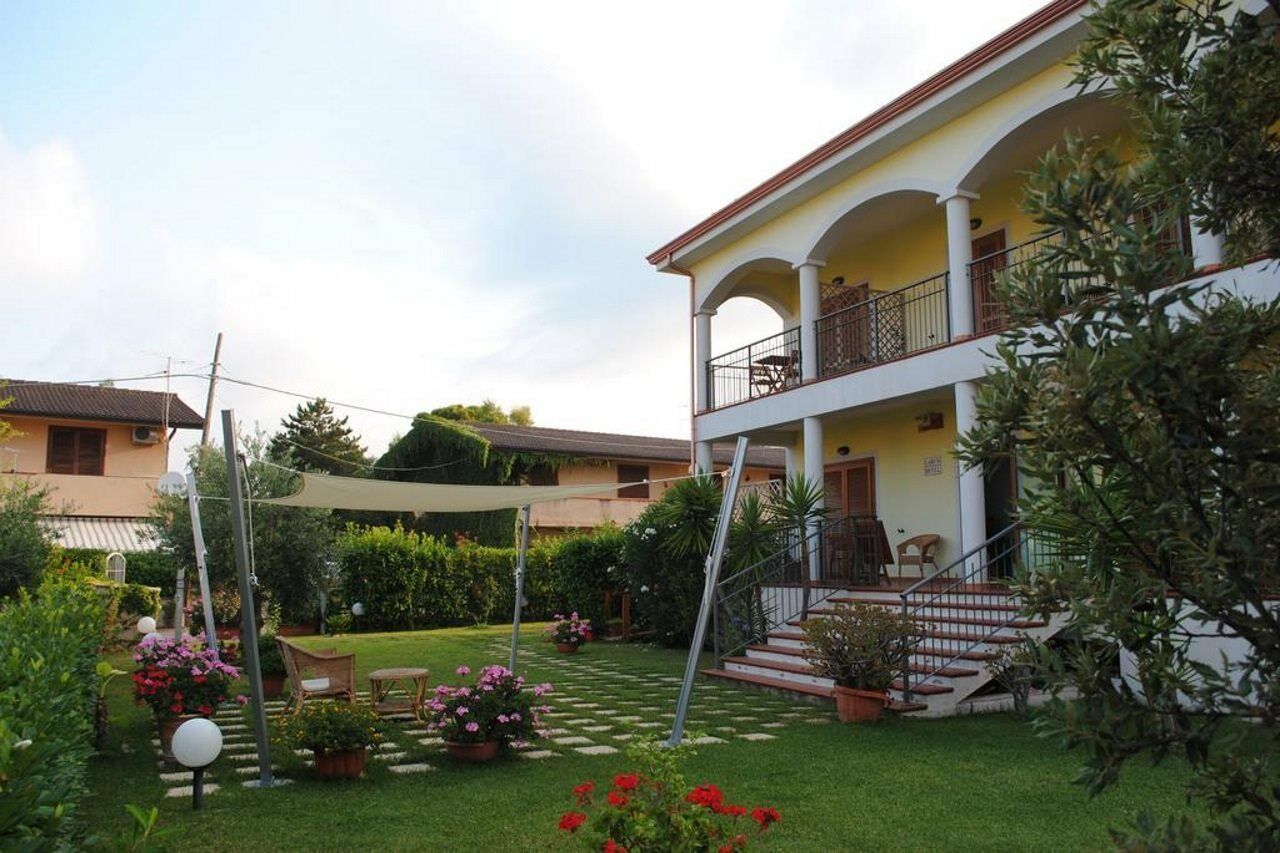 Larus Hotel Sangineto Exterior photo